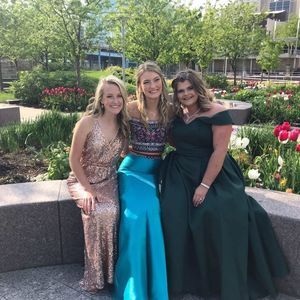 Meet your Posher, Emma